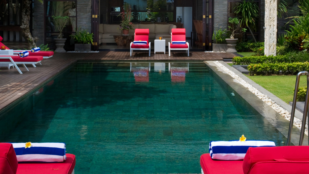 Villa Lega - View of second master bedroom from swimming pool